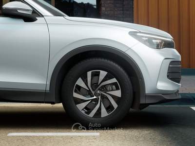 Volkswagen Tiguan 2.0 TDI 150 CV EVO DSG Edition Plus usata Avellino