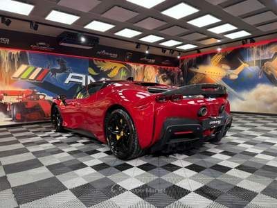 Ferrari SF90 Assetto Fiorano (220) Rosso usata Calenzano