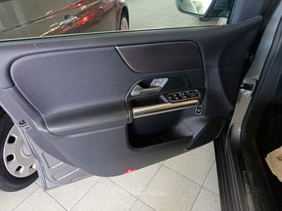 Mercedes-Benz Classe B B 180 d Automatic Sport Grigio usata Villaga