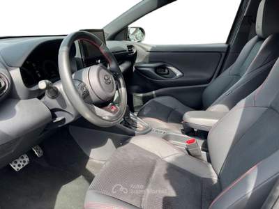 Toyota Yaris Hybrid 130 GR SPORT Grigio usata Varese