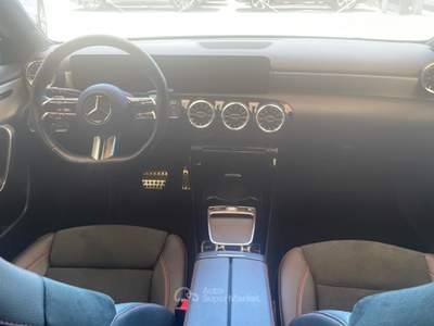 Mercedes-Benz Classe A A 180 Automatic Premium AMG Line Bianco usata Pordenone