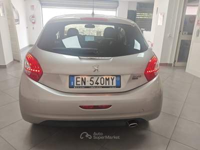 Peugeot 208 208 5p 1.4 hdi 8v ALLURE TETTO  Grigio usata Striano