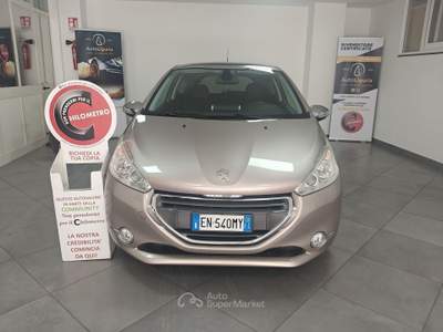 Peugeot 208 208 5p 1.4 hdi 8v ALLURE TETTO  Grigio usata Striano