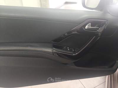 Peugeot 208 208 5p 1.4 hdi 8v ALLURE TETTO  Grigio usata Striano