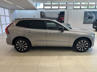 Volvo XC60 B4 D AWD automatico Plus Dark - AUTOCARRO !!! Grigio usata Forlì