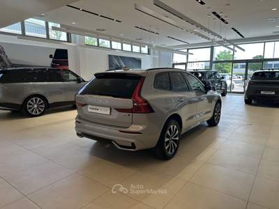 Volvo XC60 B4 D AWD automatico Plus Dark - AUTOCARRO !!! Grigio usata Forlì