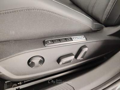 Volkswagen Golf 2.0 TDI SCR 110KW Style DSG Grigio usata Massa