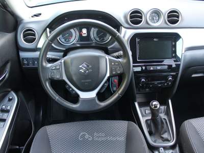 Suzuki Vitara 1.0 Boosterjet 4WD AllGrip Cool BI-FUEL Bianco usata Cuneo