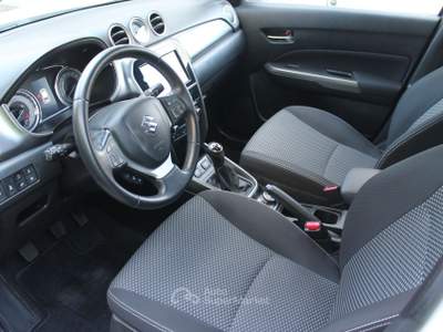 Suzuki Vitara 1.0 Boosterjet 4WD AllGrip Cool BI-FUEL Bianco usata Cuneo