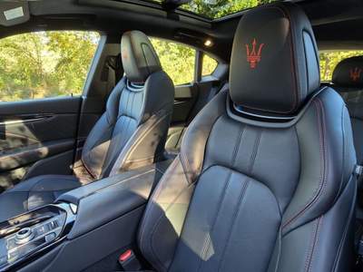 Maserati Levante 2.0 330cv 48v MHEV GT Ultima Q4 auto FULL OPTIONAL Nero usata Serravalle