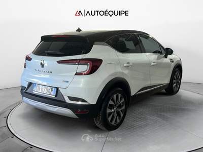 Renault Captur II 2019 1.6 E-Tech hybrid Intens 145cv auto Nero usata Roma