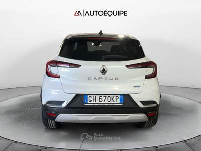Renault Captur II 2019 1.6 E-Tech hybrid Intens 145cv auto Nero usata Roma