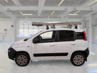 Fiat Panda 1.3mjt 75cv 4x4 CLIMBING Bianco usata Salerno
