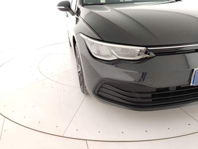 Volkswagen Golf 1.0 eTSI 81kW EVO Life DSG Grigio usata Massa