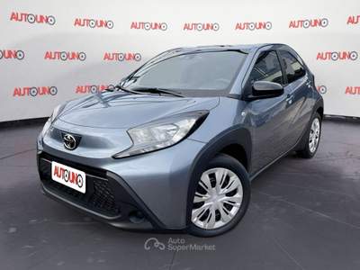 Toyota Aygo Aygo X 1.0 VVT-i 72 CV 5 porte Active Grigio usata Cavaria con Premezzo