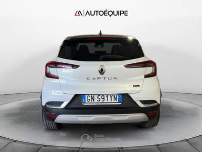 Renault Captur II 2019 1.6 E-Tech full hybrid Techno 145cv auto Bianco usata Roma