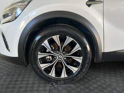 Renault Captur II 2019 1.6 E-Tech full hybrid Techno 145cv auto Bianco usata Roma