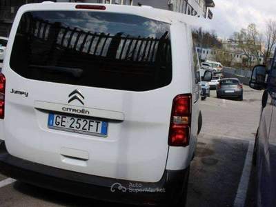 Citroen SpaceTourer 1.5hdi 120cv 9 POSTI Bianco usata Salerno