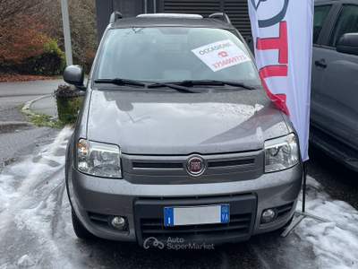 Fiat Panda Panda 1.2 4x4 Climbing Grigio usata Cavaria con Premezzo