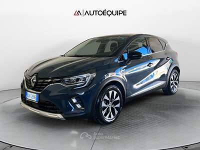 Renault Captur II 2019 1.6 E-Tech full hybrid Techno 145cv auto Blu/Azzurro usata Roma