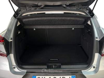 Renault Captur II 2019 1.6 E-Tech hybrid Techno Fast Track 145cv auto Grigio usata Roma