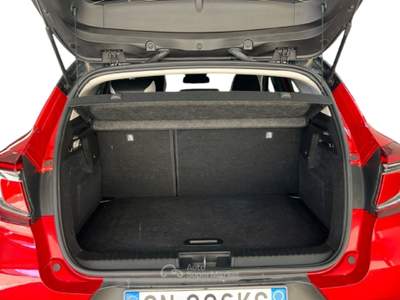 Renault Captur II 2019 1.6 E-Tech full hybrid Techno 145cv auto Rosso usata Roma