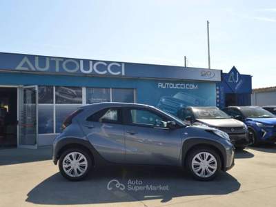 Toyota Aygo X 1.0 VVT-i 5 porte Active 72 CV S-CVT Grigio usata Ardea