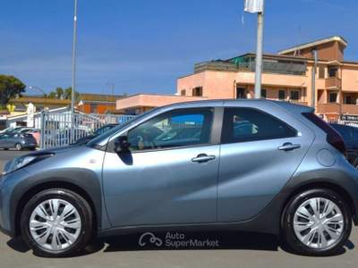 Toyota Aygo X 1.0 VVT-i 5 porte Active 72 CV S-CVT Grigio usata Ardea