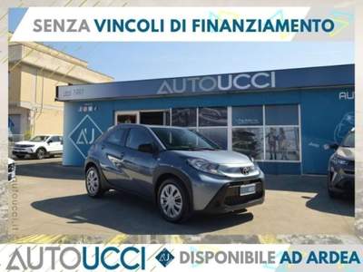 Toyota Aygo X 1.0 VVT-i 5 porte Active 72 CV S-CVT Grigio usata Ardea