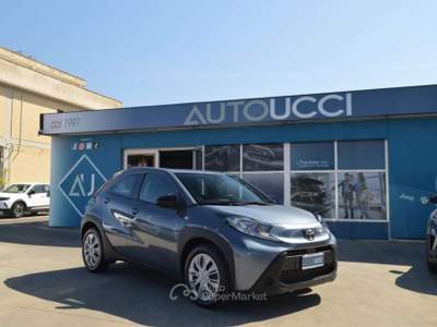 Toyota Aygo X 1.0 VVT-i 5 porte Active 72 CV S-CVT Grigio usata Ardea