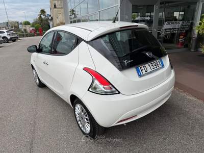 Lancia Ypsilon 1.2 69cv Silver Bianco usata Creazzo