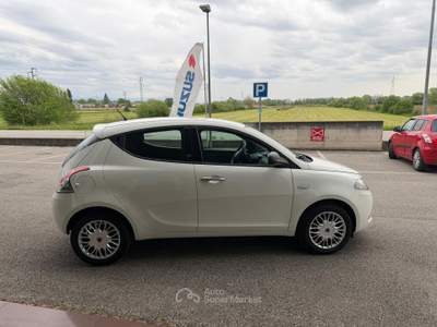 Lancia Ypsilon 1.2 69cv Silver Bianco usata Creazzo