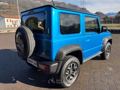 Suzuki Jimny Jimny 1.5 Top 4wd allgrip 4 POSTI-FARI LED Blu/Azzurro usata Sovere