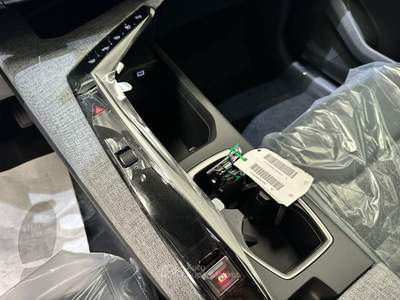 Peugeot 3008 Hybrid 145 e-DCS6 Allure Grigio usata Cassano Magnago