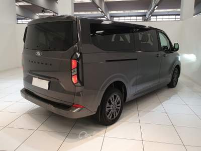 Ford Tourneo Custom Tourneo Custom 320 2.0 EcoBlue 136CV PL Titanium 9posti Grigio usata Cassano Magnago