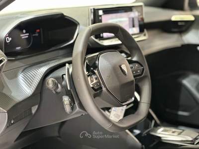 Peugeot 2008 2008 Hybrid 145 e-DCS6 Allure Rosso usata Cassano Magnago