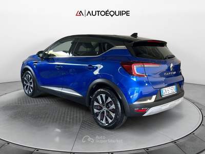 Renault Captur II 2019 1.6 E-Tech full hybrid Techno 145cv auto Blu/Azzurro usata Roma