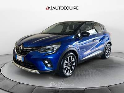 Renault Captur II 2019 1.6 E-Tech full hybrid Techno 145cv auto Blu/Azzurro usata Roma