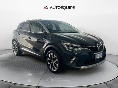 Renault Captur II 2019 1.0 tce Intens Gpl 100cv my21 Blu/Azzurro usata Roma