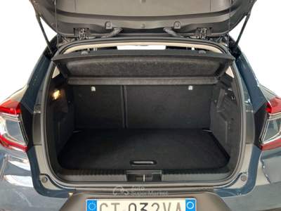 Renault Captur II 2019 1.6 E-Tech full hybrid Techno 145cv auto Blu/Azzurro usata Roma