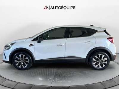Renault Captur II 2019 1.6 E-Tech full hybrid Techno 145cv auto Bianco usata Roma