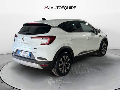 Renault Captur II 2019 1.6 E-Tech full hybrid Techno 145cv auto Bianco usata Roma
