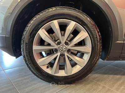 Volkswagen T-Roc SCR Advanced BlueMotion Grigio usata Angri