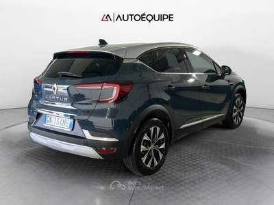 Renault Captur II 2019 1.6 E-Tech full hybrid Techno 145cv auto Blu/Azzurro usata Roma