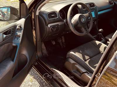 Volkswagen Golf 5p. United Nero usata Carrara