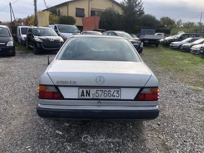 Mercedes-Benz Classe G 200 CE 2.0 Argento usata Carrara