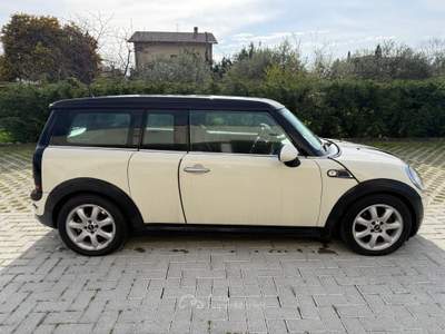 MINI Cooper D Clubman 1.6 16V Soho Beige usata Carrara