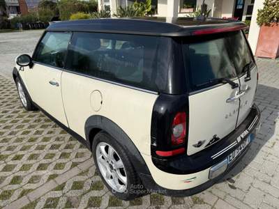 MINI Cooper D Clubman 1.6 16V Soho Beige usata Carrara