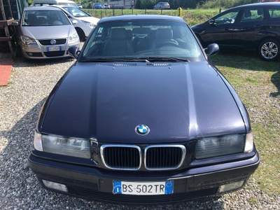 BMW Serie 3 320i 320 320i 24V cat Cabriolet Blu/Azzurro usata Carrara
