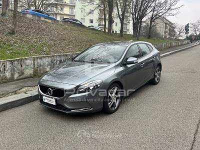 Volvo V40 VOLVO V40 D2 Geartronic Business Grigio usata Torino